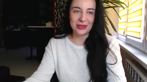 Snapshot of effy_m chatting on September 24, 10:25 am Effy online show from September 24, 10:25 am