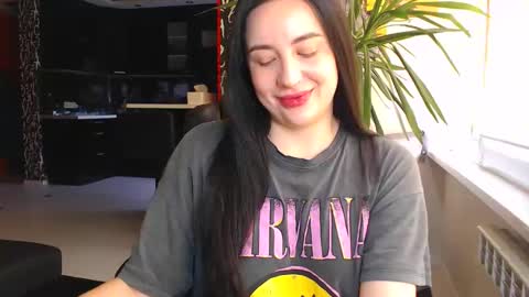 Snapshot of effy_m chatting on October 9, 8:29 am Effy online show from October 9, 8:29 am