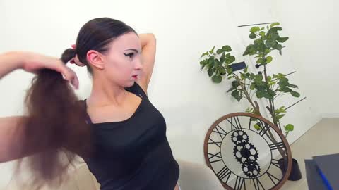 Erik and Alice online show from December 14, 12:01 am