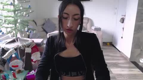   online show from January 3, 5:53 pm