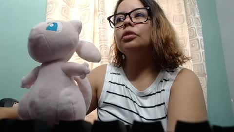 eimy_saenzz online show from May 3, 4:21 pm