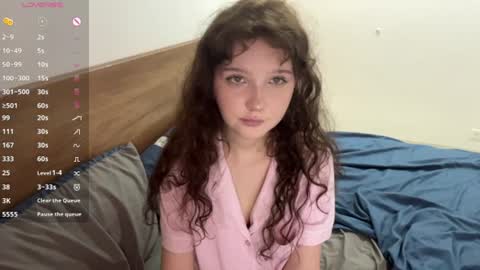 Ela online show from July 30, 7:59 pm