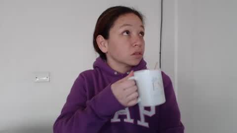 Snapshot of elaine_cooper_21 chatting on October 10, 9:31 pm Eli online show from October 10, 9:31 pm