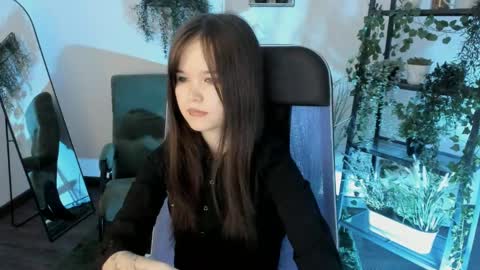 Your sweet girl online show from May 4, 7:50 pm