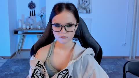Your sweet girl online show from February 4, 7:22 pm