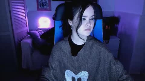 Your sweet girl online show from October 14, 7:49 pm