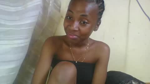 Snapshot of elalia1234 chatting on September 21, 9:57 pm elalia1234 online show from September 21, 9:57 pm