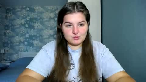 Elanis online show from October 16, 11:02 am