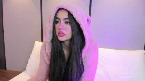elara_bloom_ online show from June 28, 2:07 am
