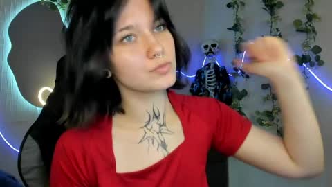 elastikiss online show from May 27, 1:08 pm