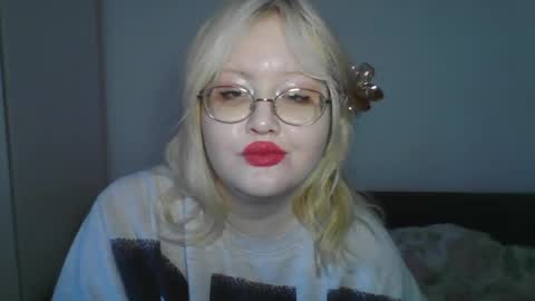 elayne_sweet online show from May 13, 6:52 am