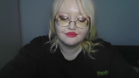 elayne_sweet online show from May 14, 7:03 am