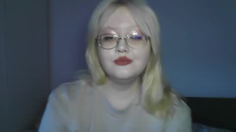 elayne_sweet online show from May 12, 6:10 am