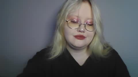 elayne_sweet online show from June 24, 6:01 am