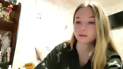 MIa online show from February 17, 2:49 pm