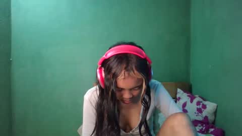 eldie69 online show from May 11, 12:29 pm