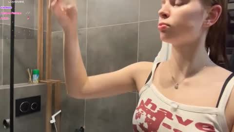 Elli online show from January 10, 8:08 am