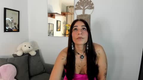 Electra- Please help me reach 100 likes online show from May 19, 11:45 pm