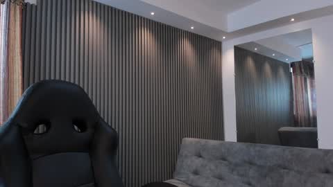 Snapshot of electraa_fox chatting on January 27, 11:43 am Electra online show from January 27, 11:43 am