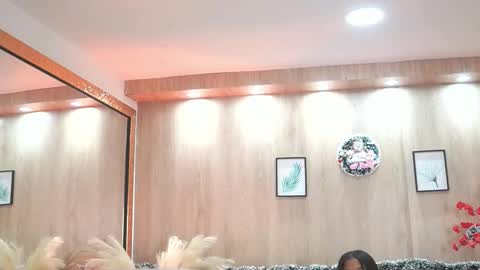 Electra Jones online show from December 18, 11:37 am