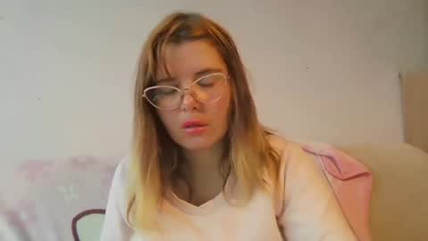 Elena online show from December 2, 1:24 pm