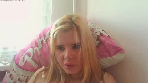 Elena online show from May 19, 1:29 pm