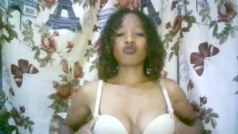 elenah013 online show from December 16, 6:52 am