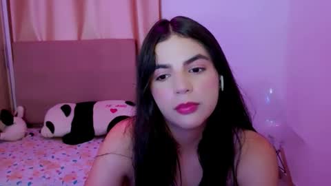 agnes online show from May 7, 7:28 pm
