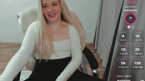 Ella online show from March 31, 5:51 am