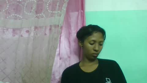 eliah193653 online show from May 14, 7:47 am