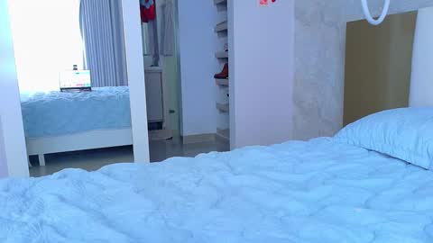 Eliana Bort online show from May 10, 7:16 pm