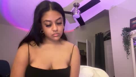 elibabyyy2 online show from May 25, 4:11 am
