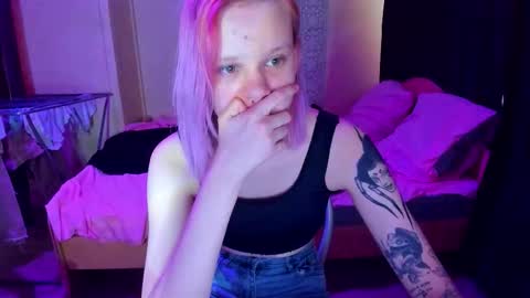 elieiza_xo online show from February 17, 9:41 am