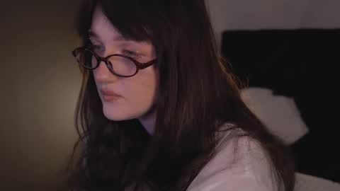 Ellie online show from October 11, 5:45 am