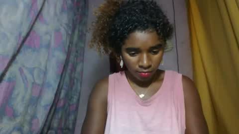 elina981 online show from May 2, 12:52 pm