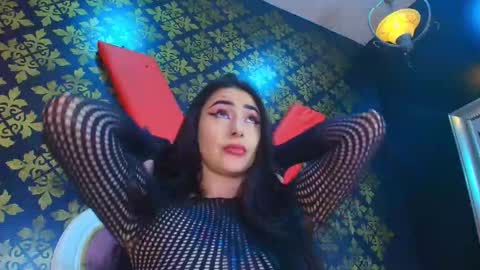 Elinne hendrix  online show from October 20, 12:52 pm