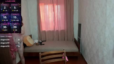 Snapshot of elis_gabbi chatting on March 3, 12:01 am Elis online show from March 3, 12:01 am