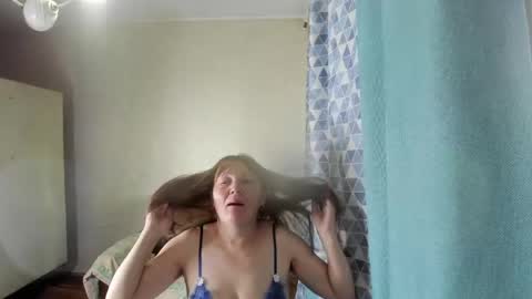 Elis online show from May 26, 1:49 am