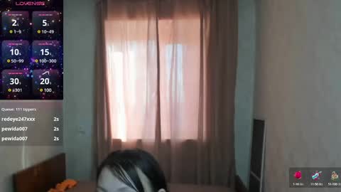 Snapshot of elis_gabbi chatting on February 22, 1:33 am Elis online show from February 22, 1:33 am