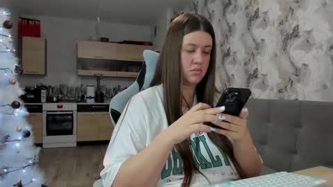 Aletta Oushen online show from December 21, 4:00 pm