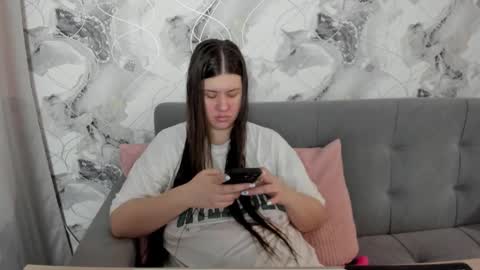 Aletta Oushen online show from January 15, 12:00 pm