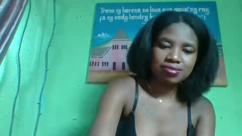 elisabeth2525 online show from January 7, 4:27 pm