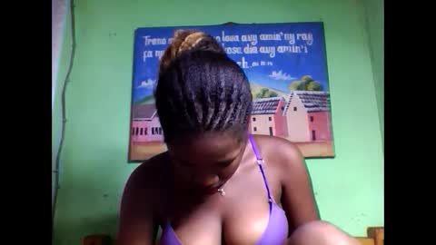 elisabeth2525 online show from February 14, 5:51 am