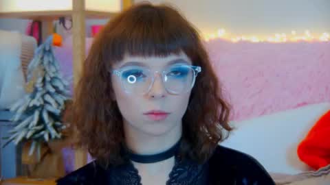 ElisabethDavis online show from November 25, 3:25 pm