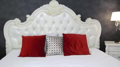 Krissy online show from October 12, 8:39 am