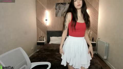 Elise online show from February 20, 6:19 am