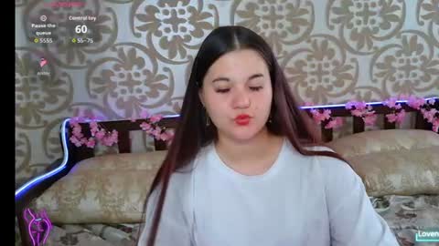 elisesmuse online show from July 6, 11:37 am