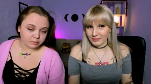 elison online show from April 5, 7:13 pm