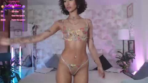 Elissecinnamon online show from March 3, 8:39 pm