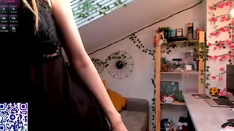 EliteEros online show from May 29, 12:03 pm